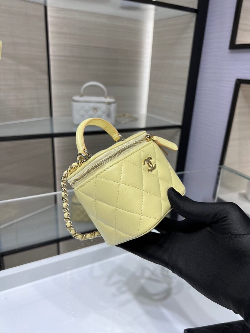 Vanity Case con cadena Chanel - Imagen 4