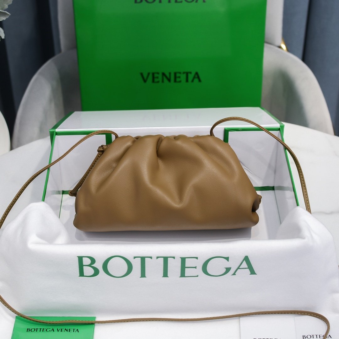 MINI POUCH BOTTEGA VENETA