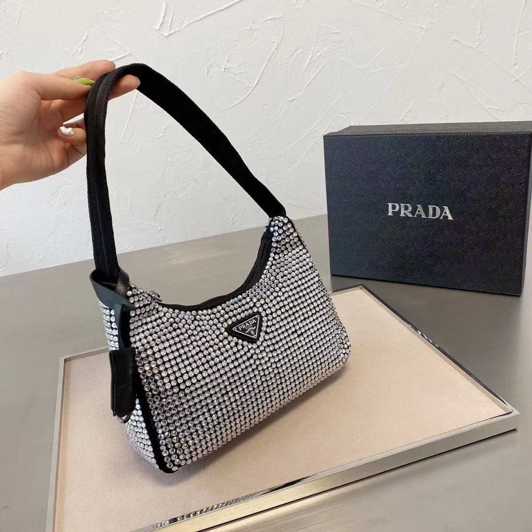 Minibolso de satén con cristales artificiales PRADA