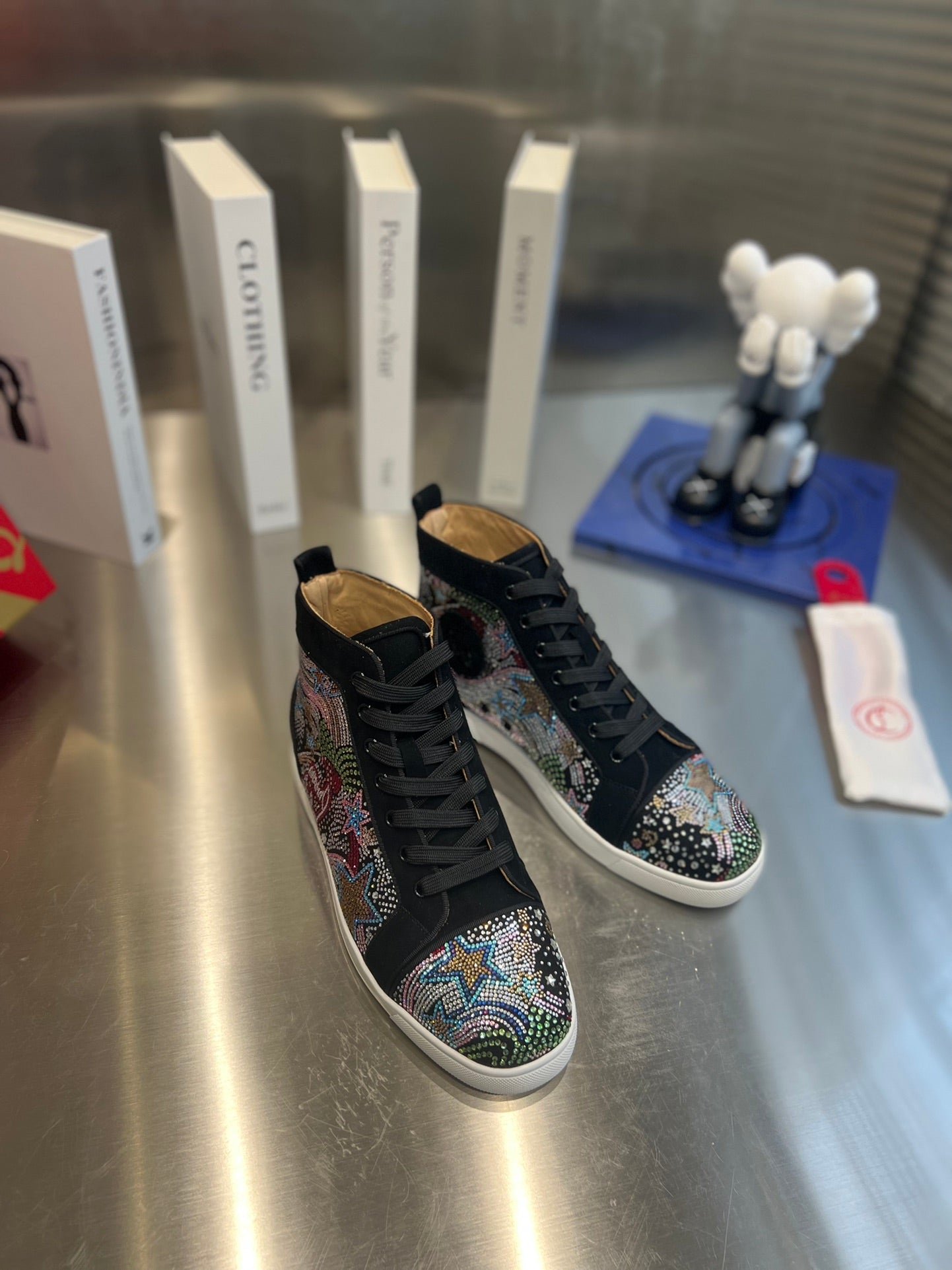 Lou Spikes CHRISTIAN LOUBOUTIN