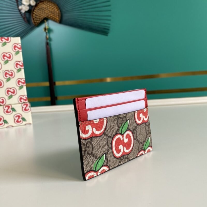 Tarjetero GG San Valentin Chino GUCCI - KJ PLUS