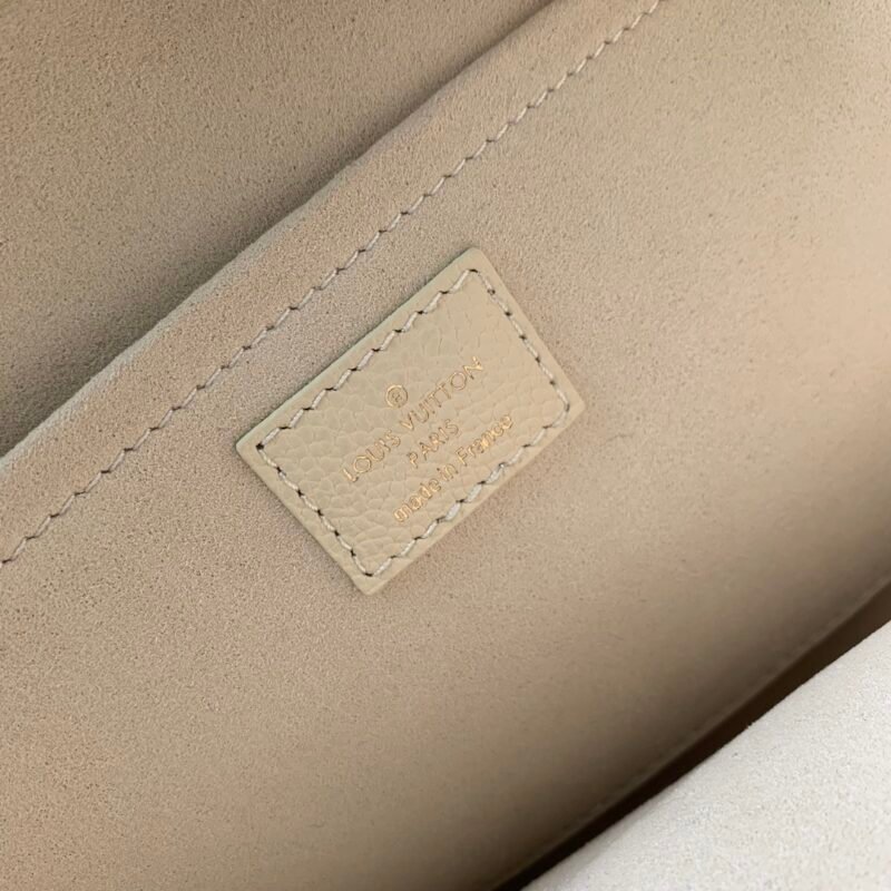 Bolso Babylone Tote MM Louis Vuitton - Imagen 9