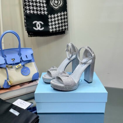 Sandalias de satén con plataforma y cristales PRADA