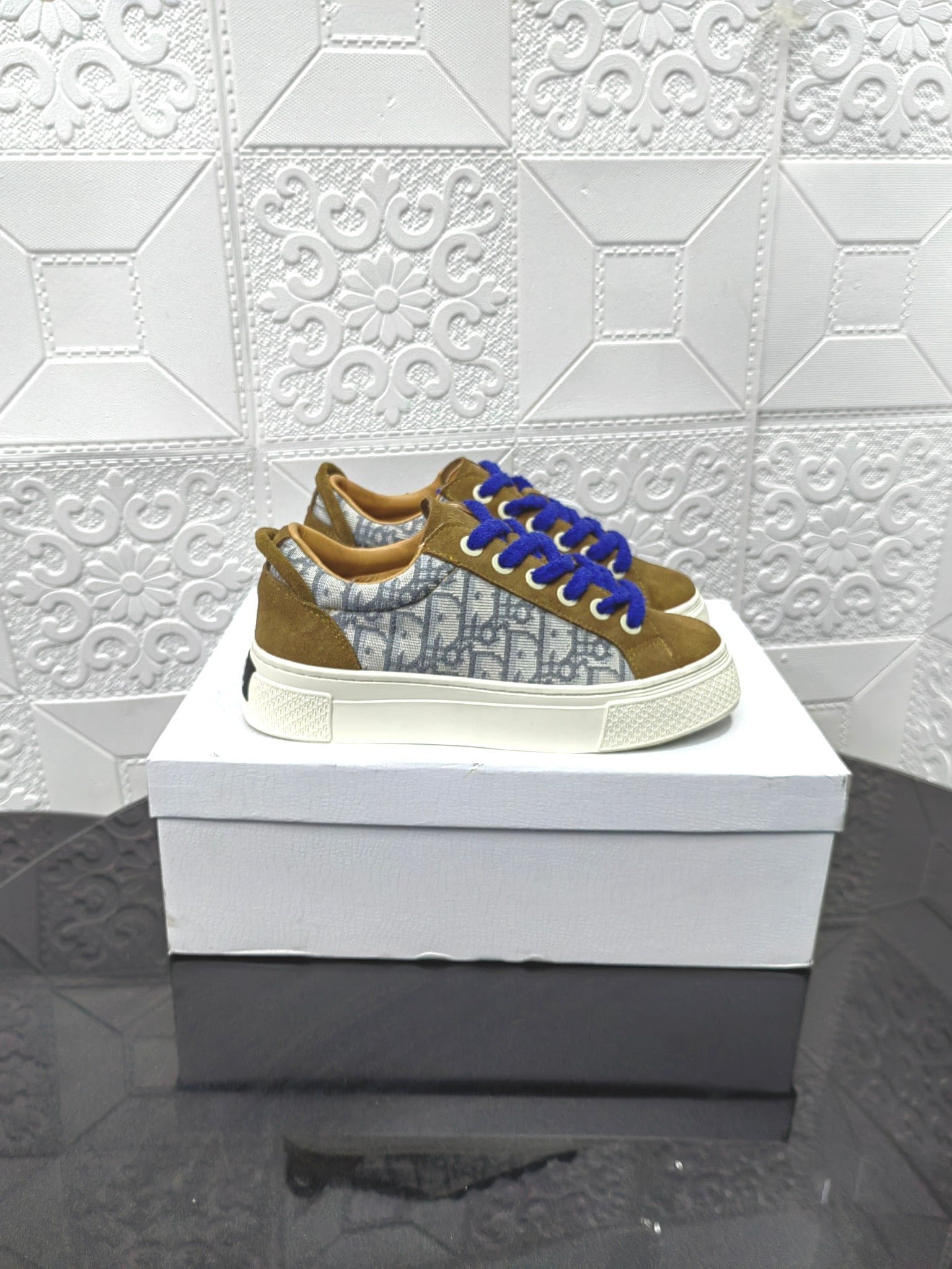 Sneaker estampada DIOR