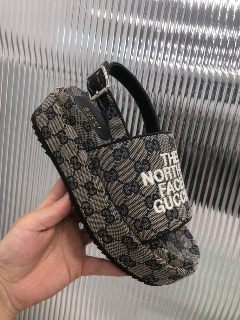 Sandalia con plataforma GG Gucci - Imagen 5
