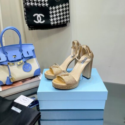 Sandalias de satén con plataforma y cristales PRADA