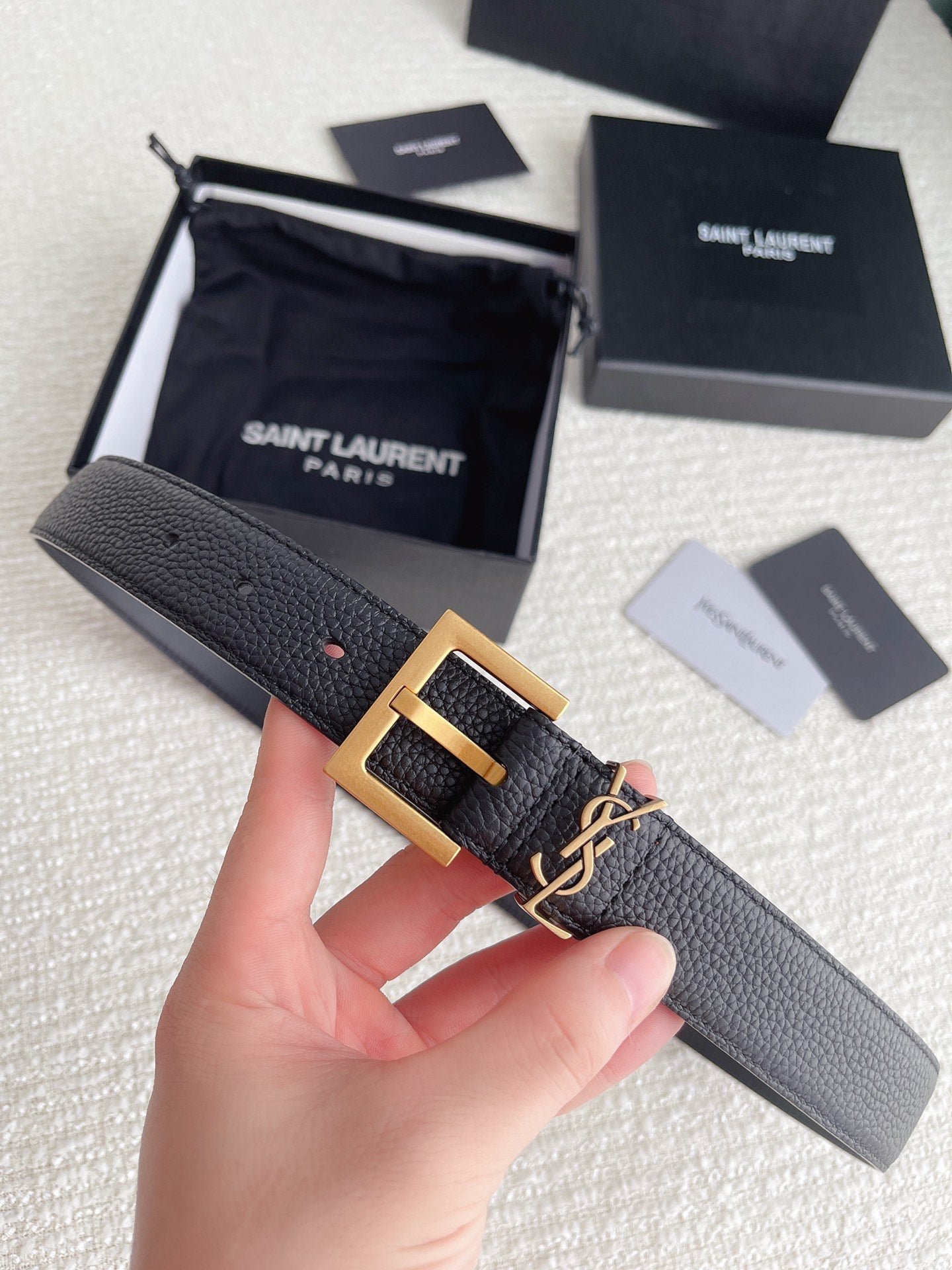 Cinturón de hebilla cuadrada YSL
