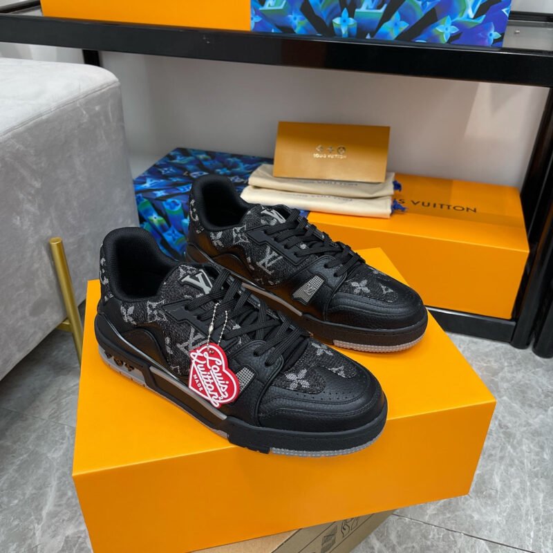 ZAPATILLA DEPORTIVA LV TRAINER Louis Vuitton