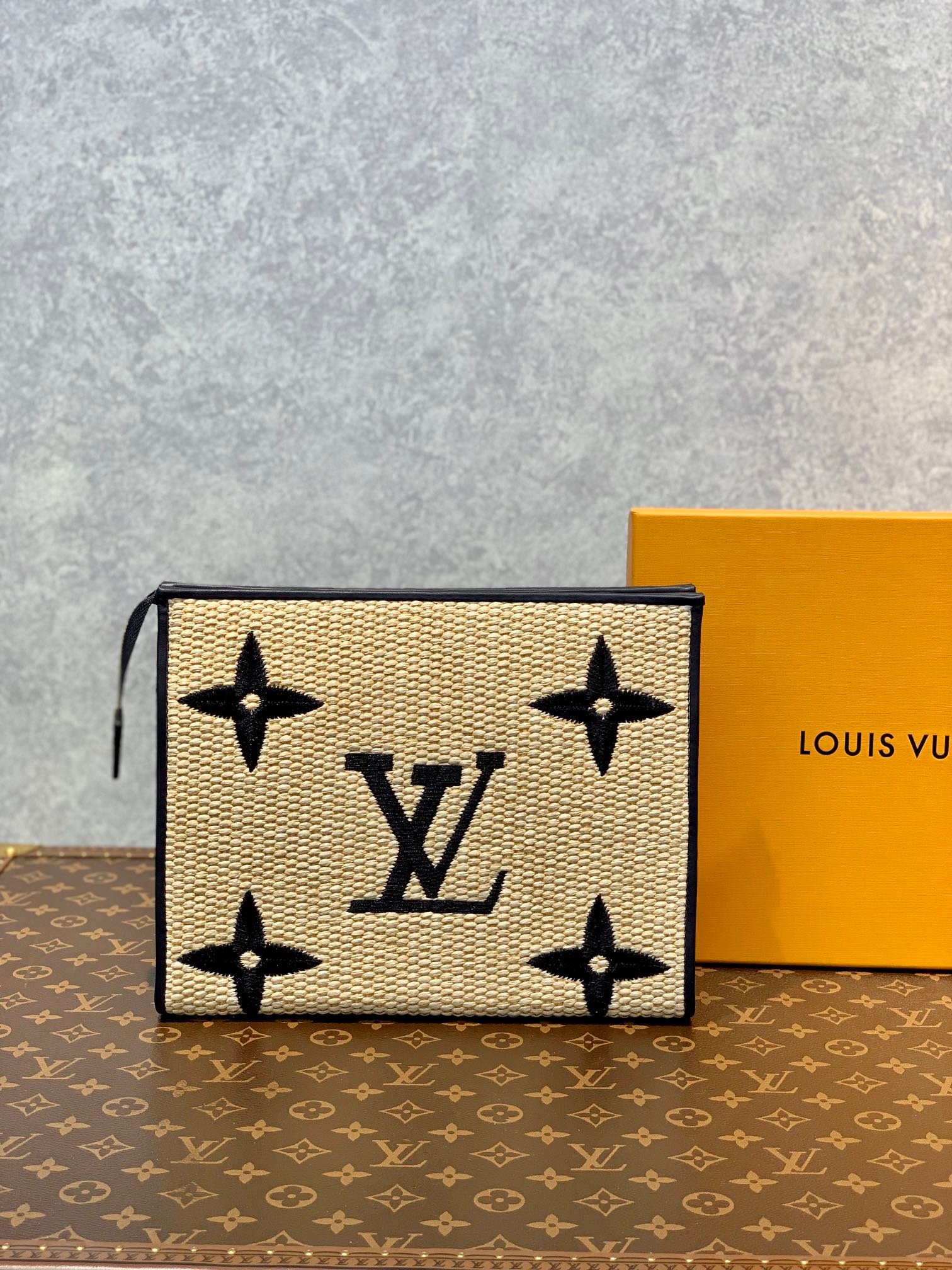 Neceser Poche Toilette 26 Louis Vuitton