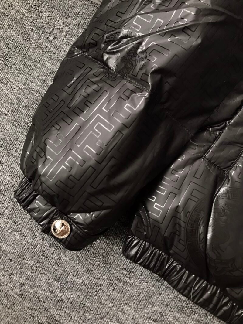 Chaqueta Acolchada VERSACE - Imagen 4