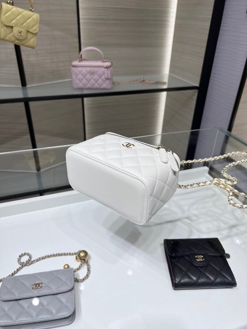 Vanity case con cadena Chanel - Imagen 4