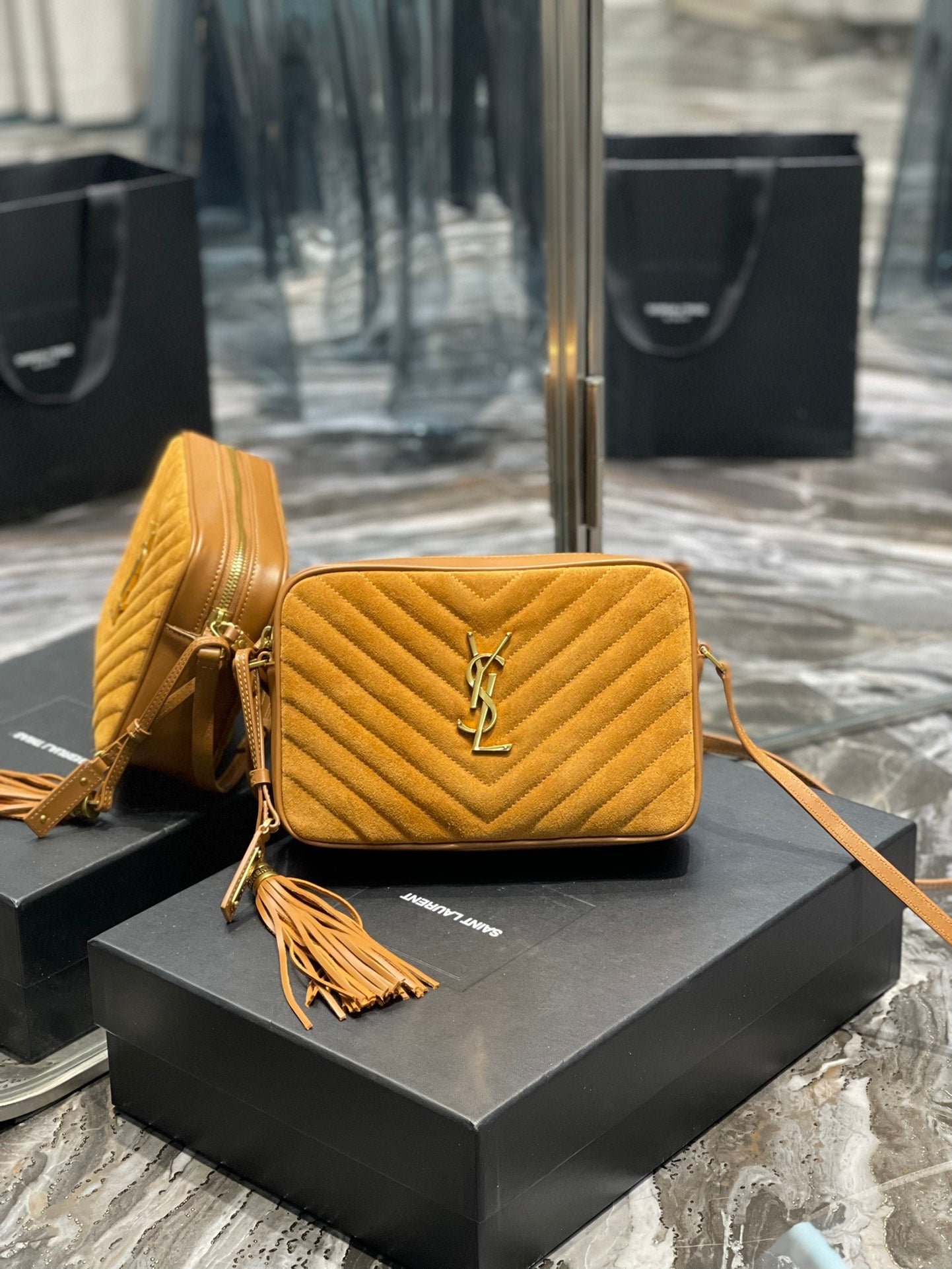 BOLSO LOU CAMERA YSL