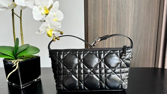 Bolso mediano DiorTravel Nomad DIOR