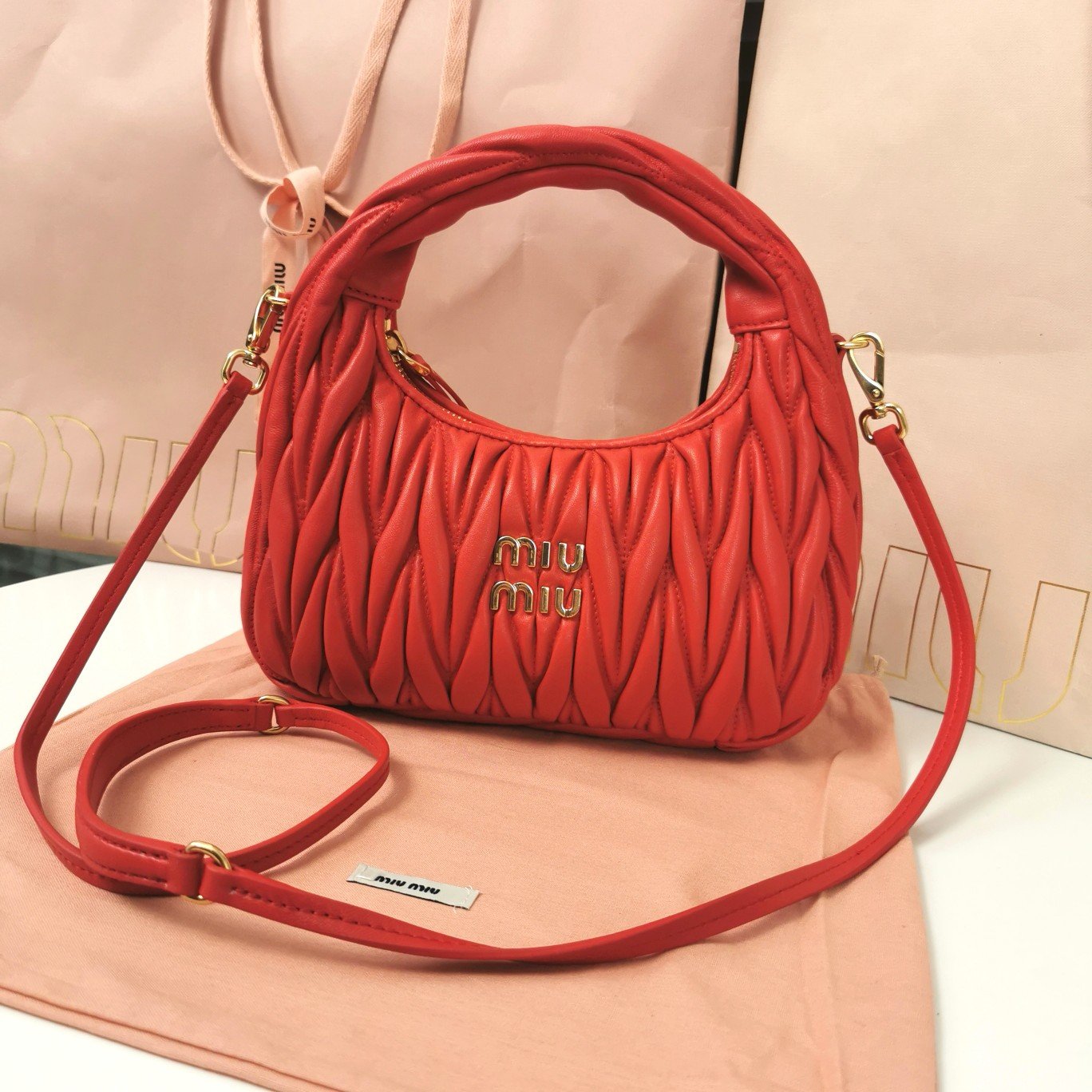 Bolso hobo Wander Miu Miu