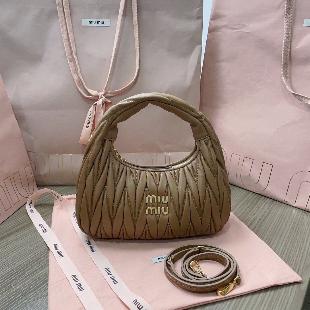 Bolso hobo Wander Miu Miu