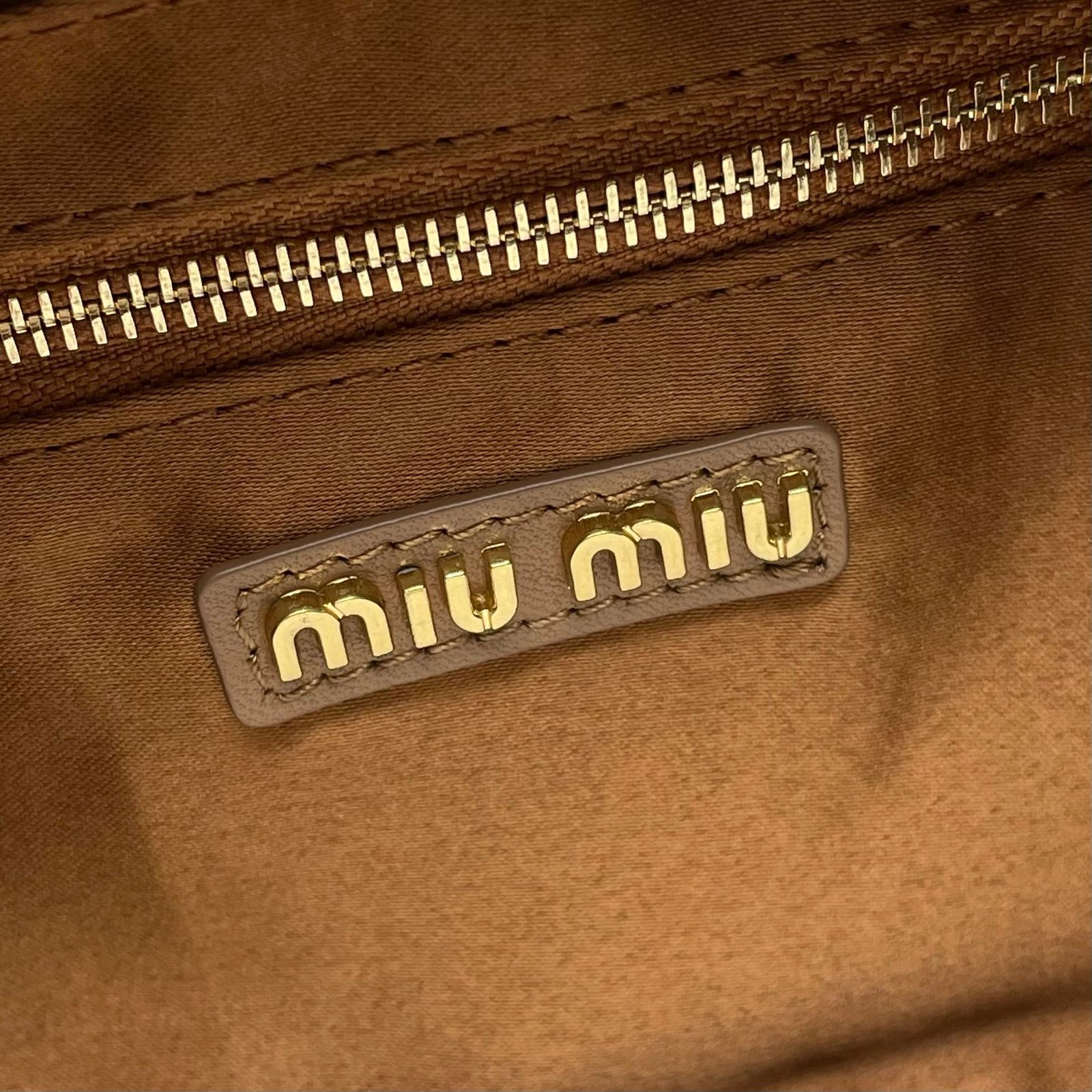 Bolso Arcadie de napa Matelassé Miu Miu - Imagen 8