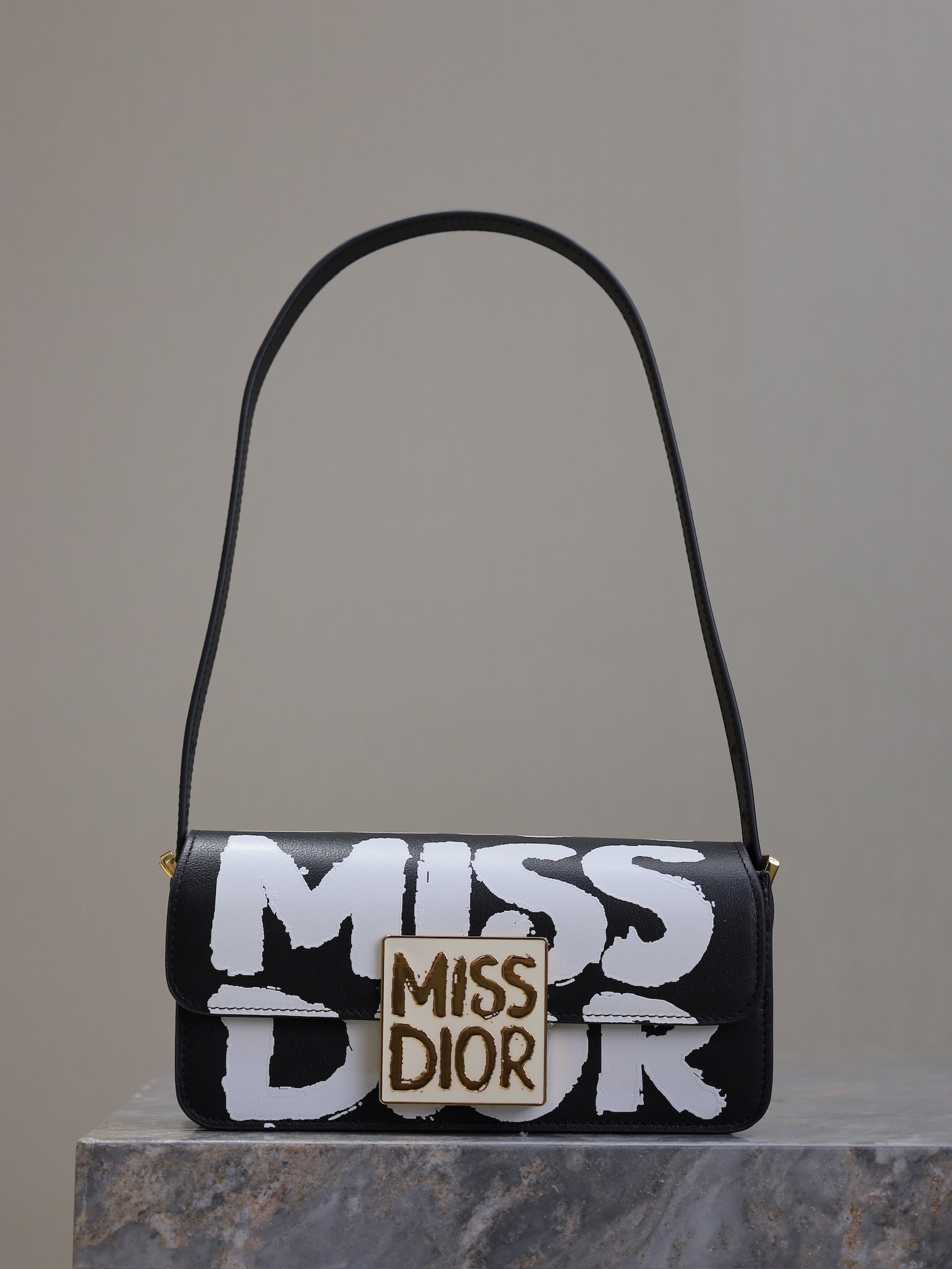 Bolso Miss Dior con solapa
