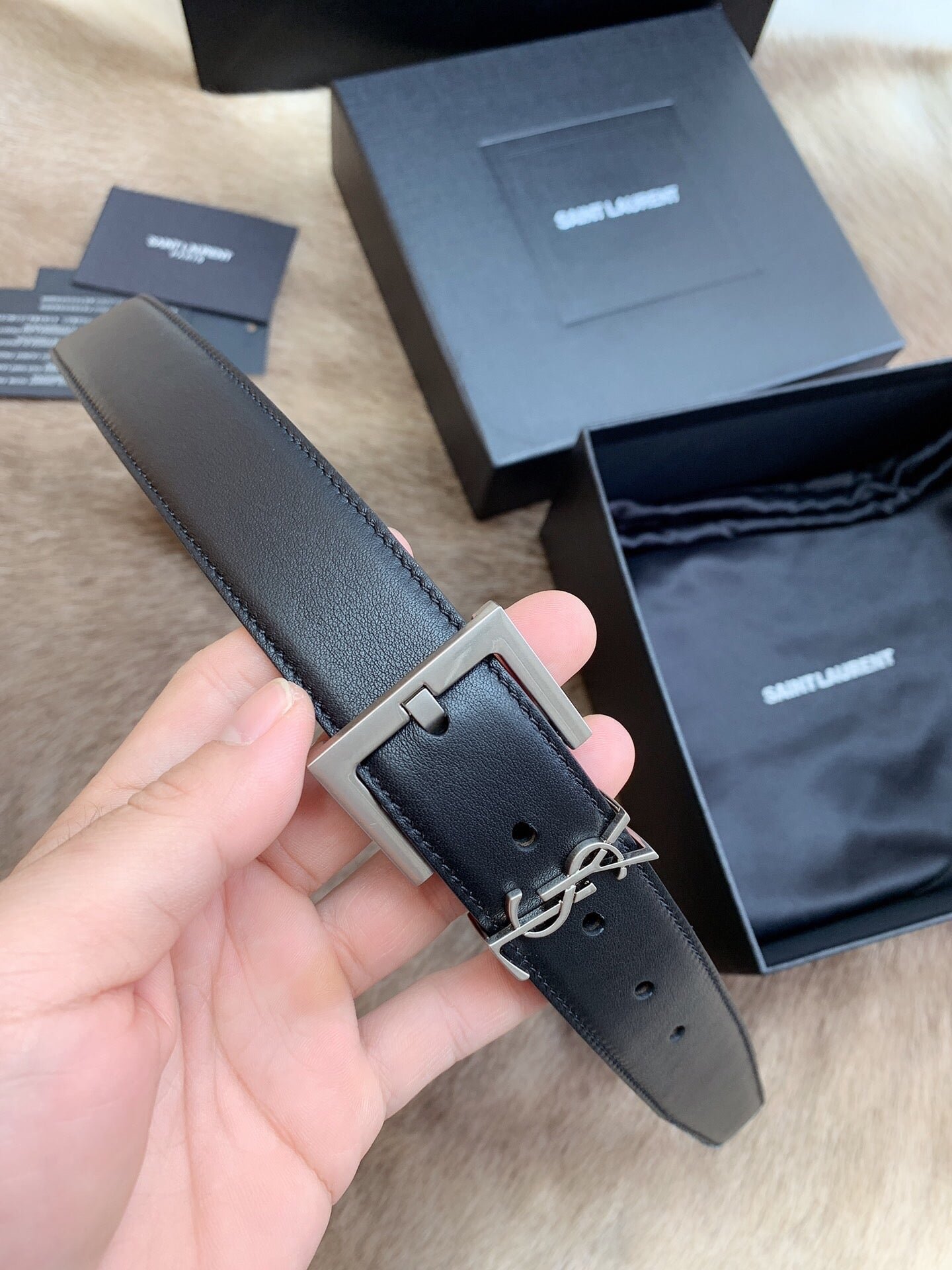 Cinturón de hebilla cuadrada YSL