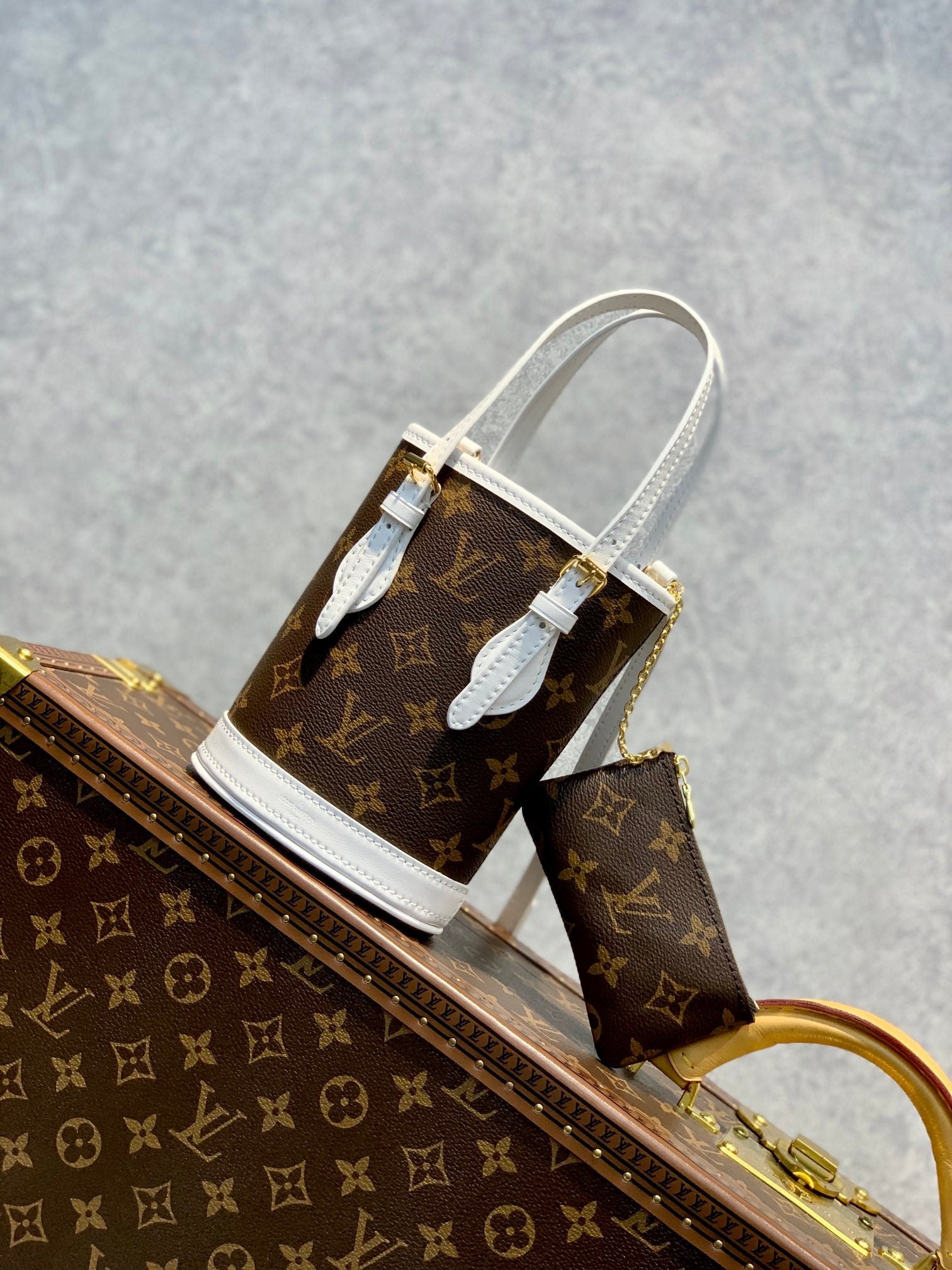 Bolso Nano Bucket Louis Vuitton