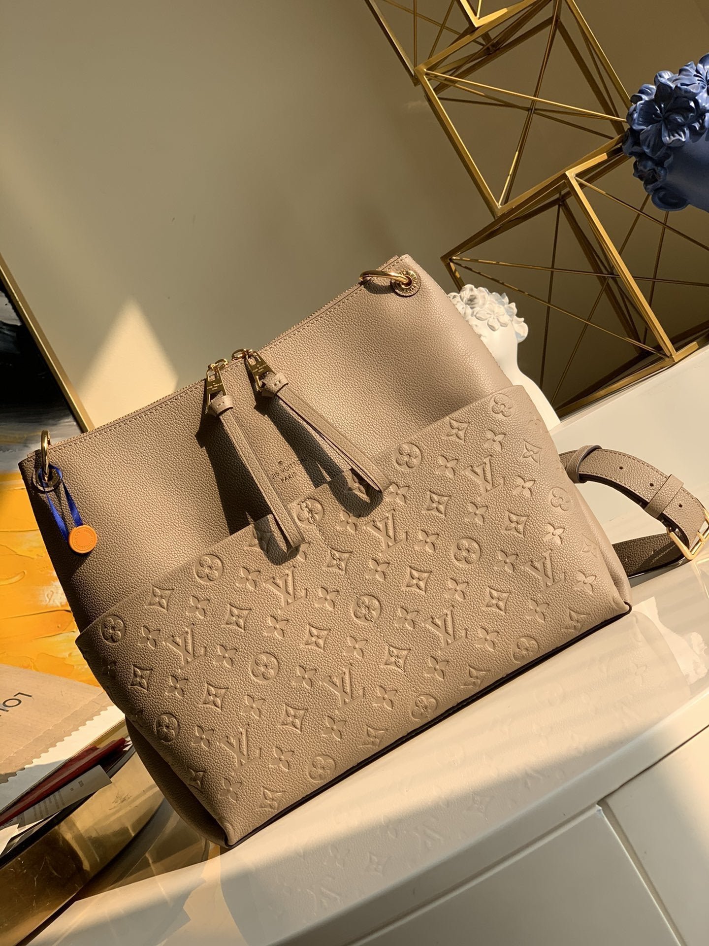 BOLSO MAIDA HOBO Louis Vuitton - KJ PLUS