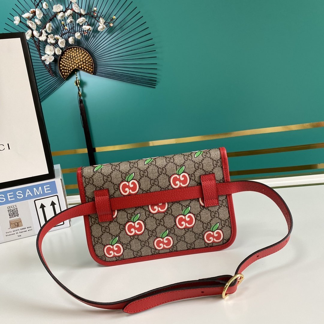 Riñonera San Valentín chino GUCCI - KJ PLUS