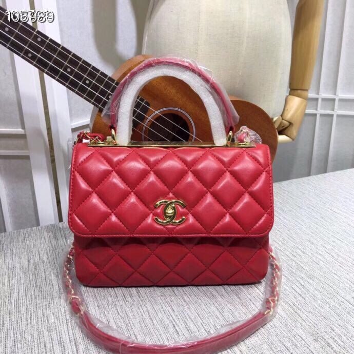 Bolso pequeño con solapa Chanel