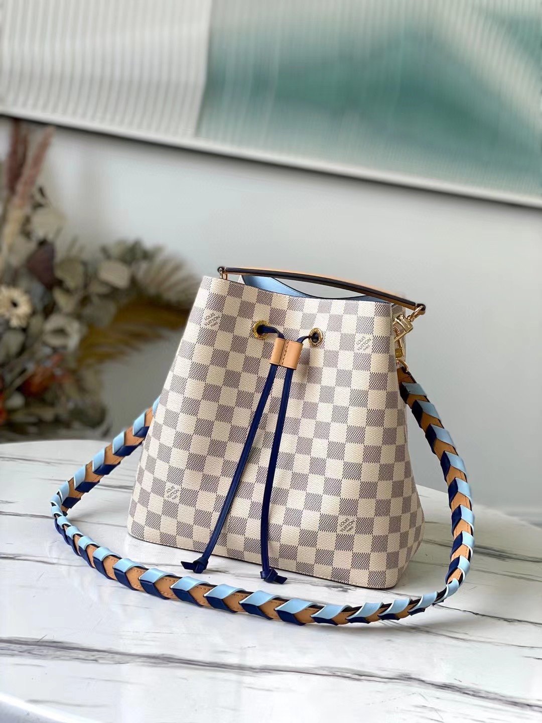 BOLSO NÉONOÉ MM LOUIS VUITTON