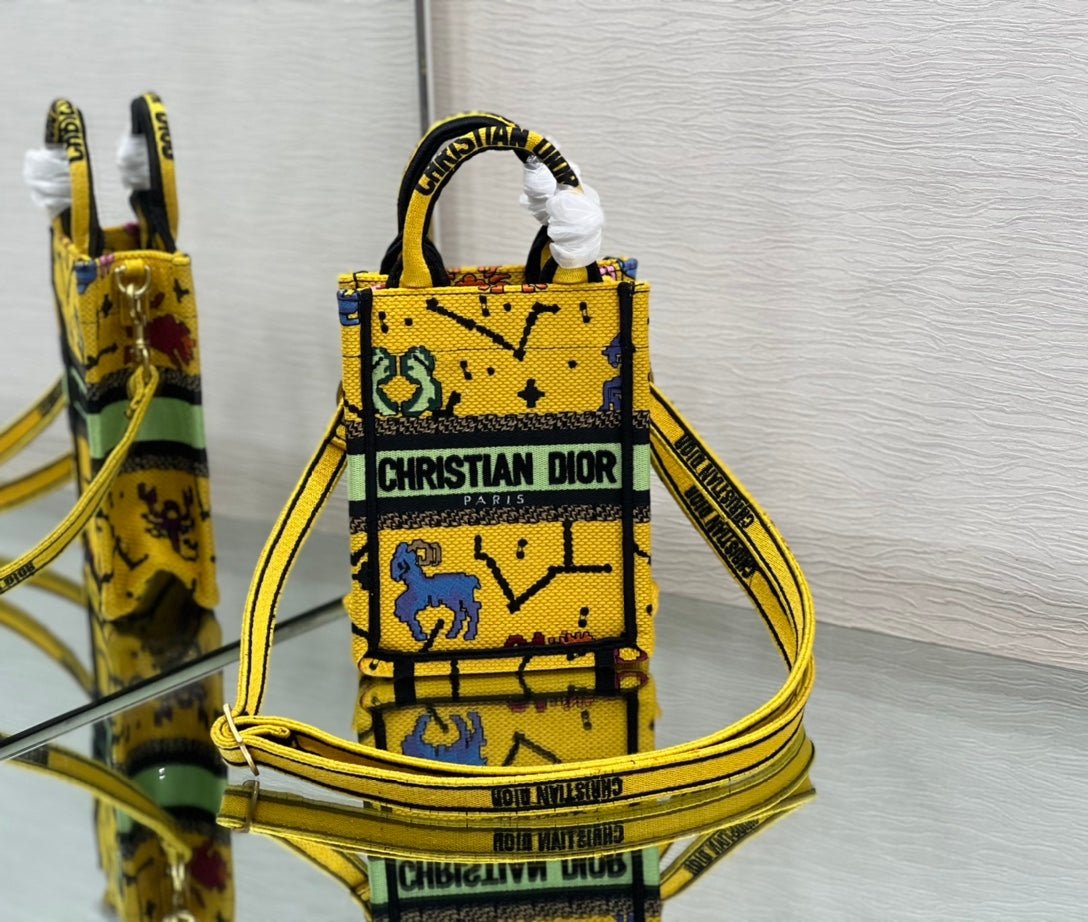 Minibolso para teléfono Dior Book Tote