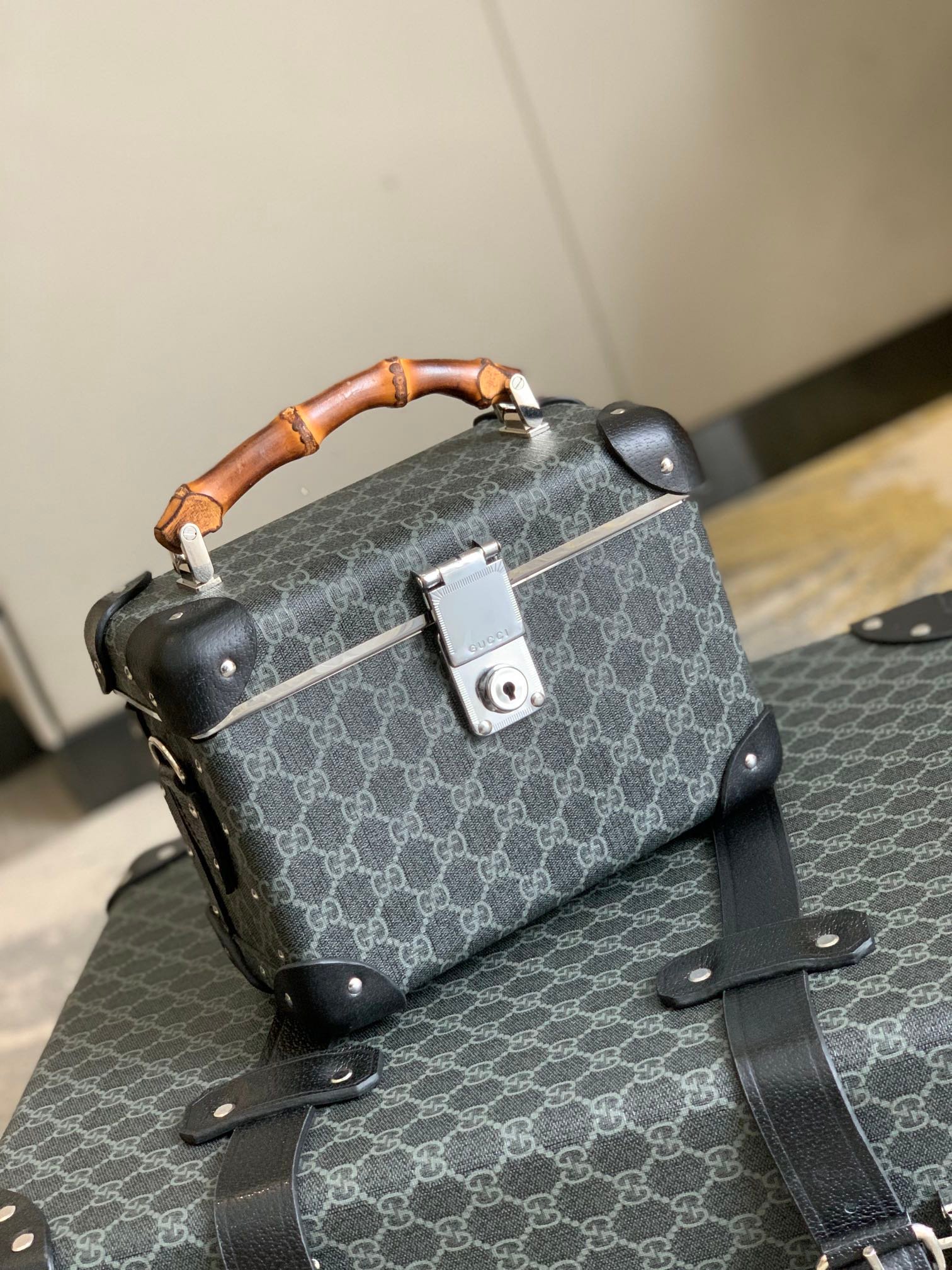 Cofre neceser GUCCI