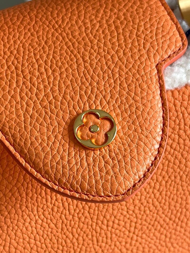 Bolso Capucines BB Louis Vuitton - Imagen 8