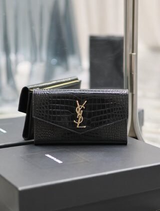 Pochette Uptown YSL