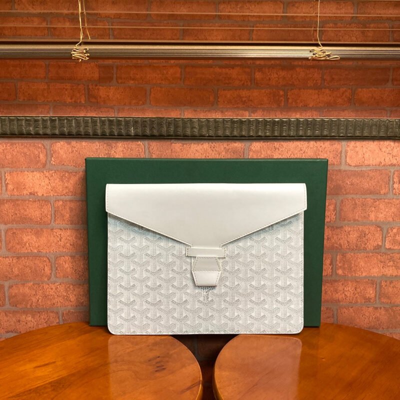 Pochette GOYARD