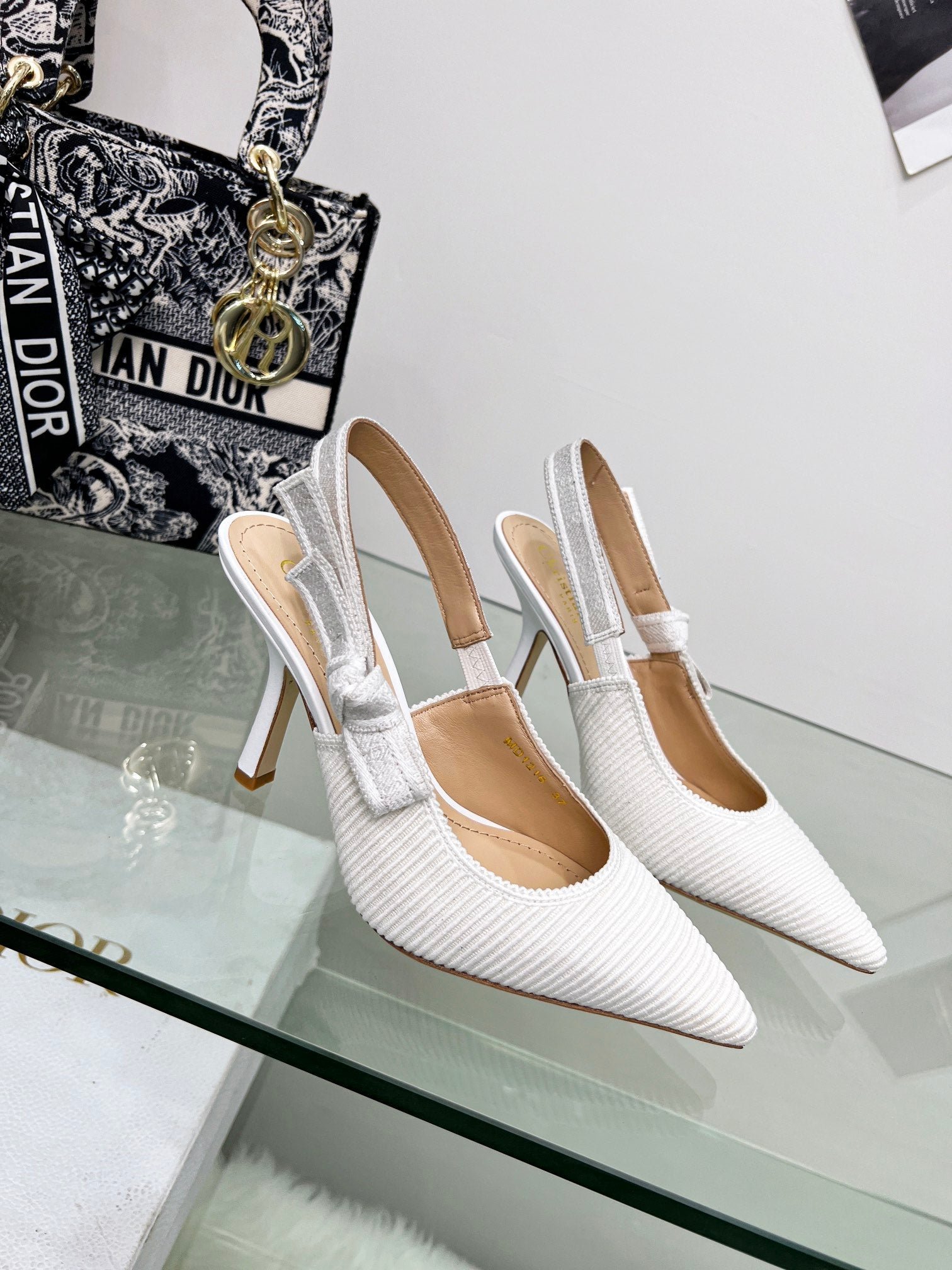 Zapato de salón slingback J'Adior DIOR