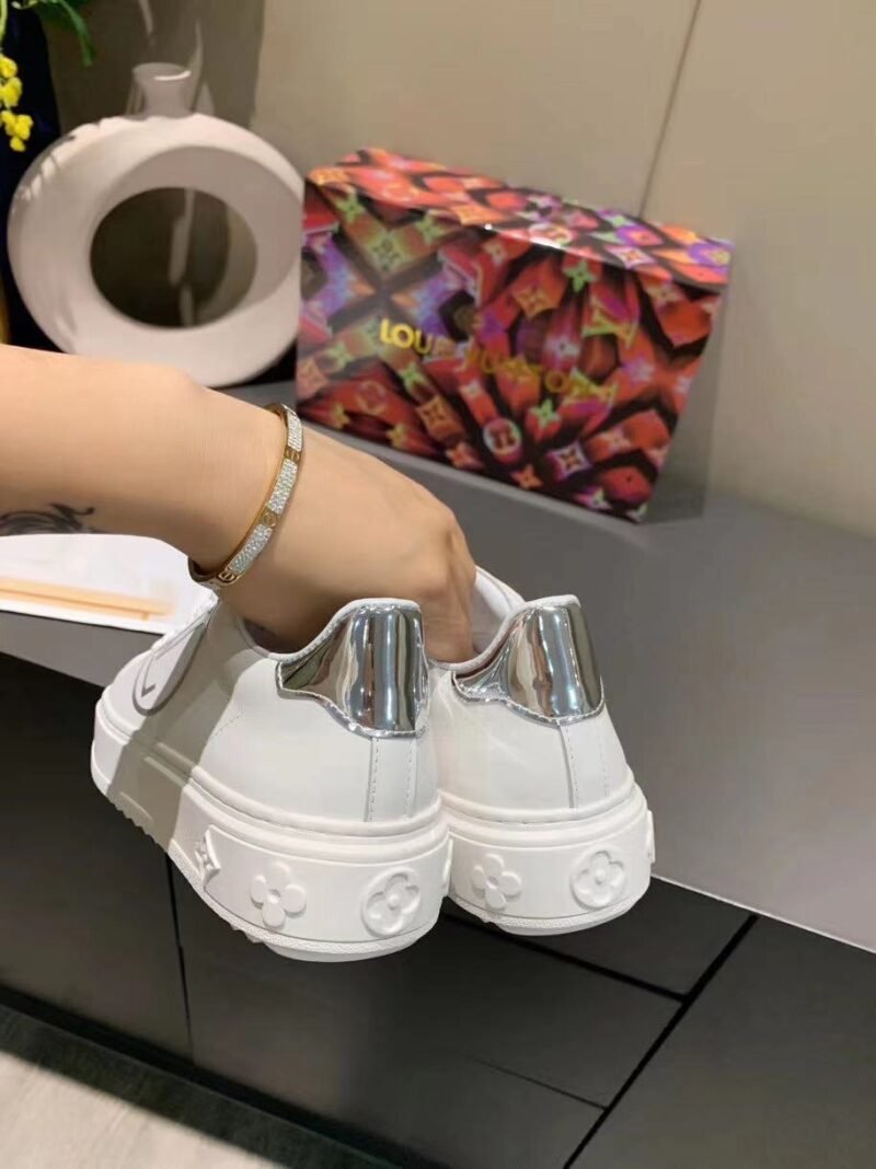 ZAPATILLA DEPORTIVA TIME OUT Louis Vuitton - Imagen 8