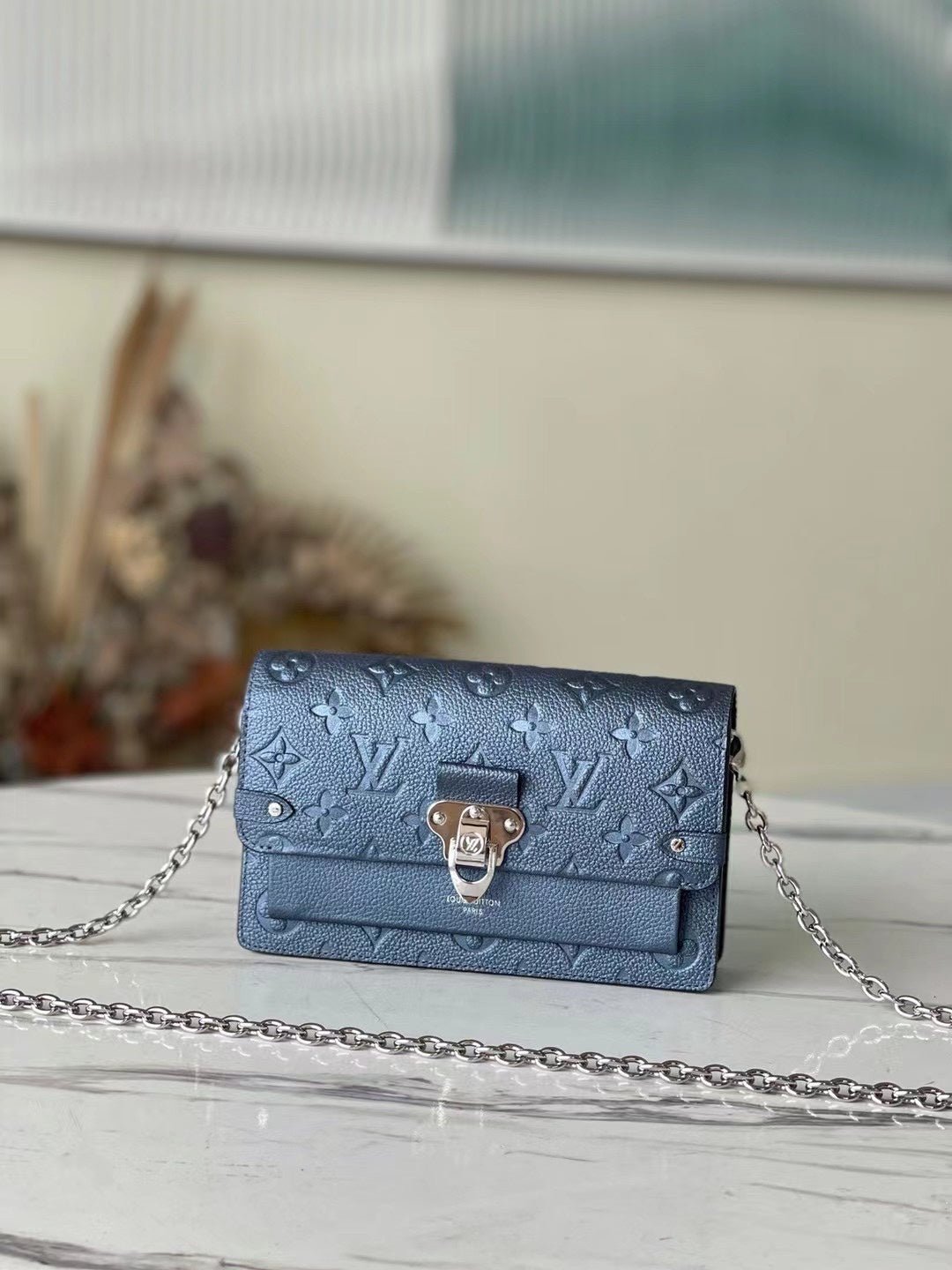 CARTERA VAVIN CON CADENA Louis Vuitton