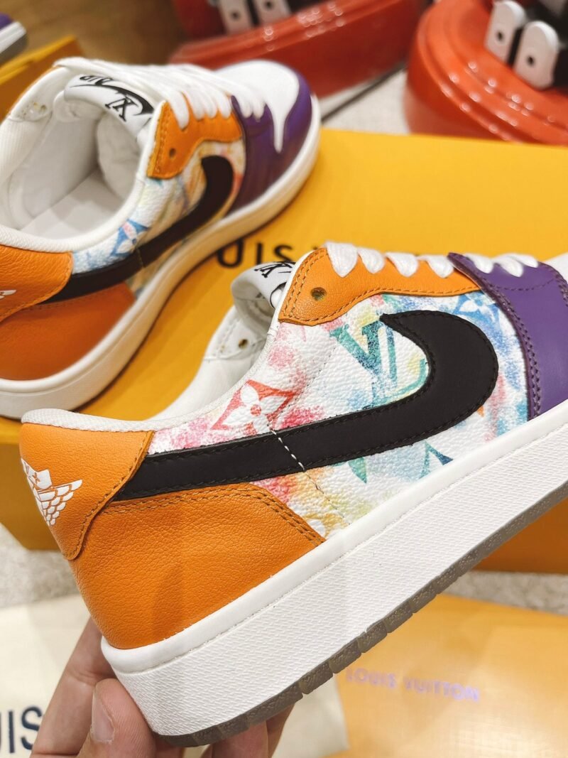 Louis Vuitton for Nike Dunk - Imagen 8