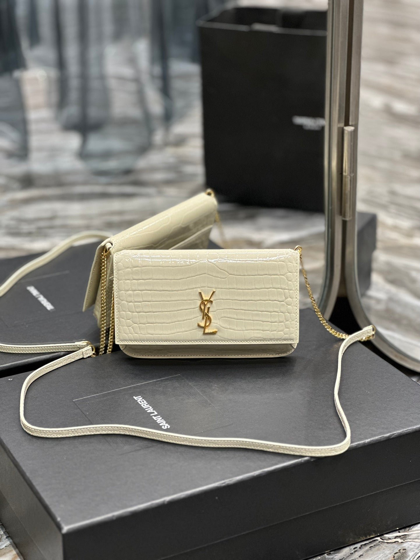 Cassandre funda para movil YSL