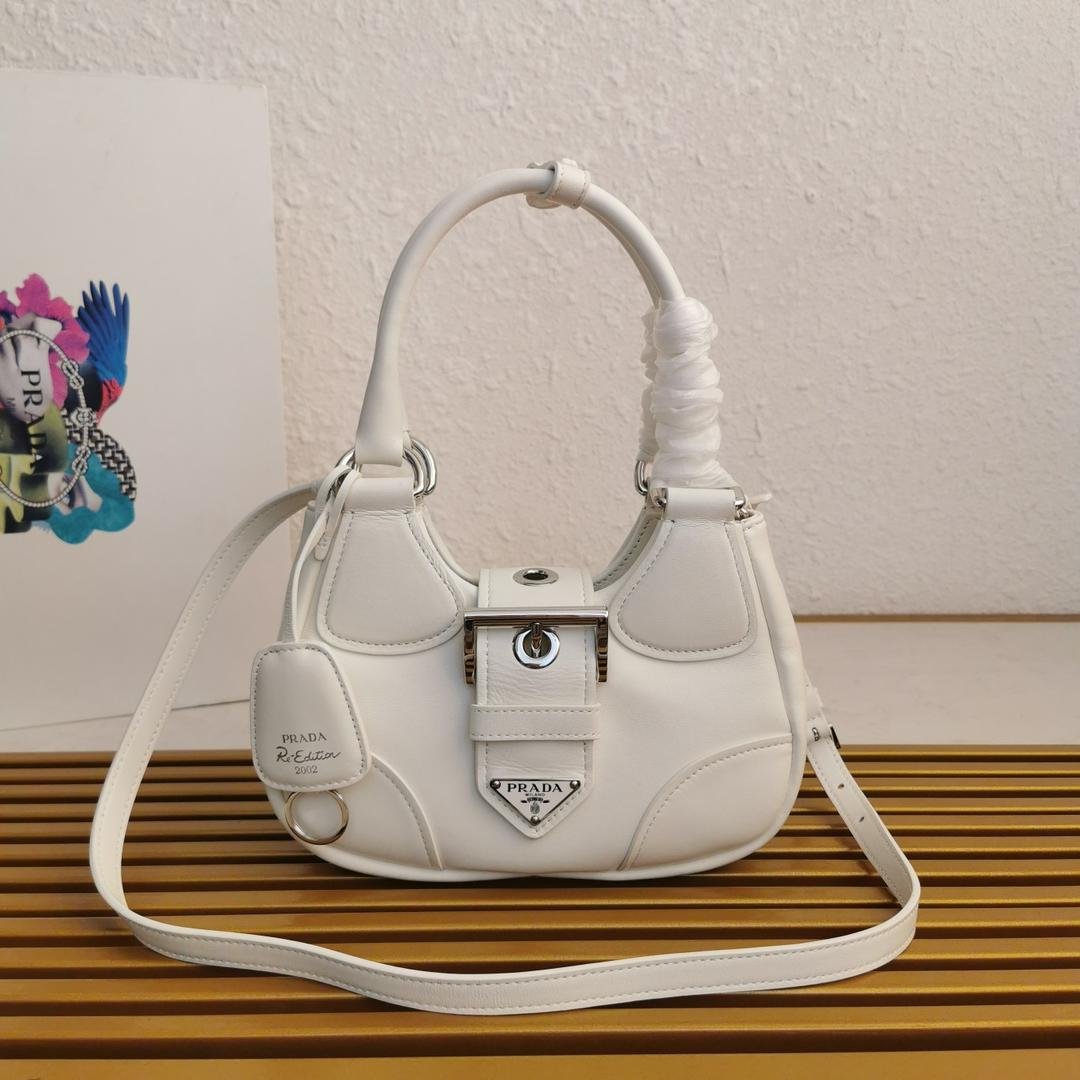 Bolso de napa acolchada Prada Moon
