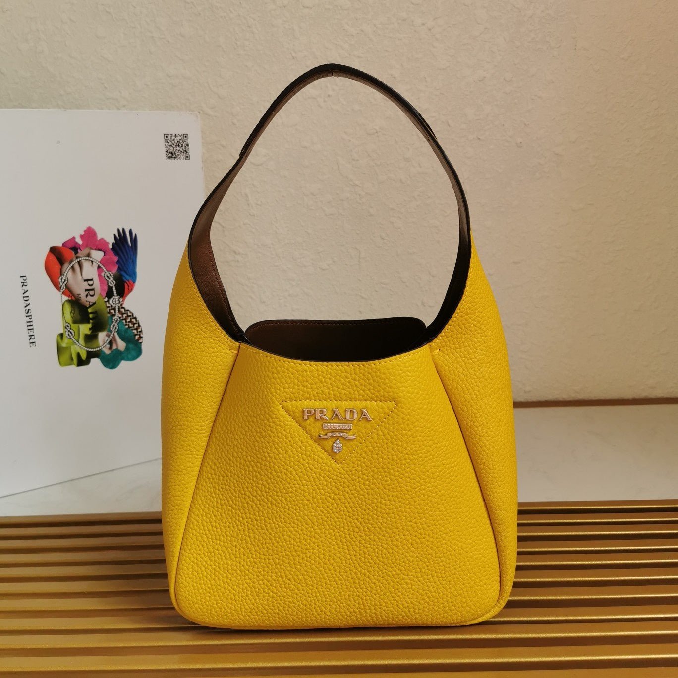 Bolso de mano en piel PRADA