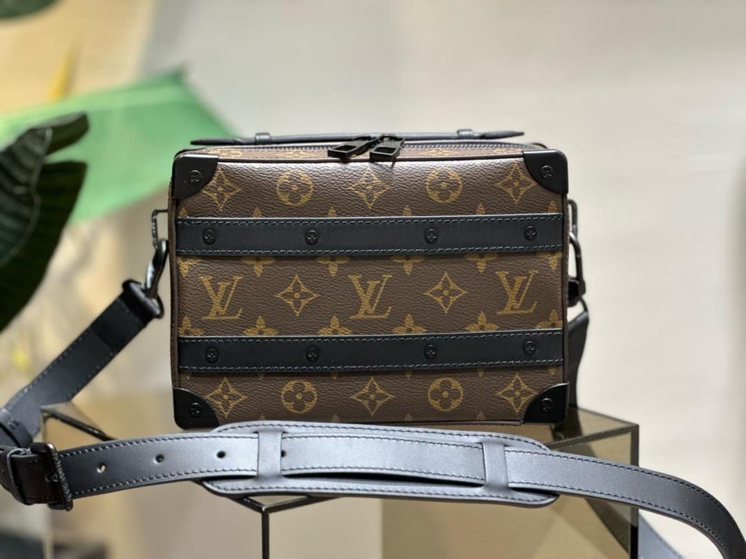 Bolso Handle Soft Trunk Louis Vuitton