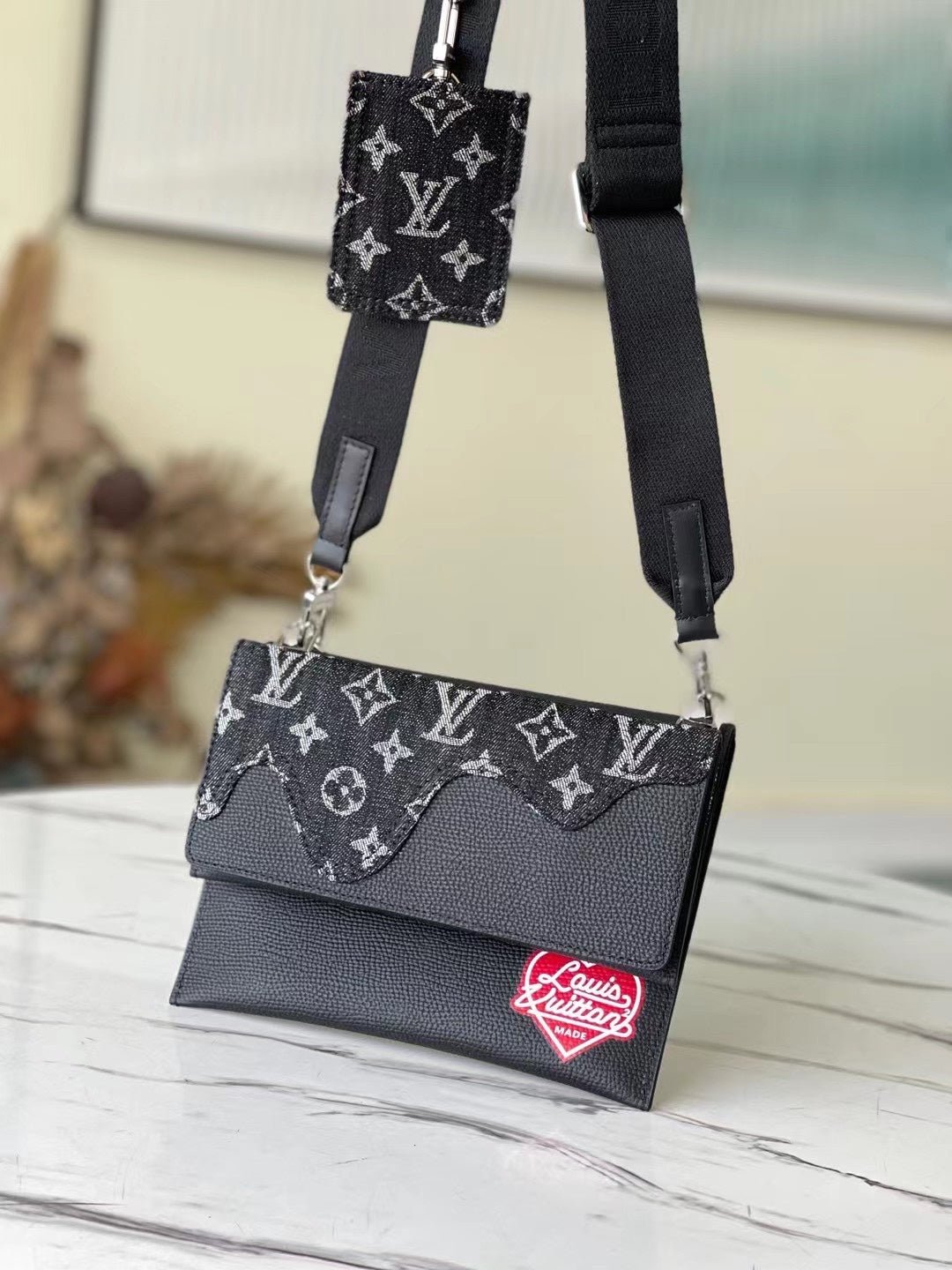BOLSO TRIO POUCH Louis Vuitton