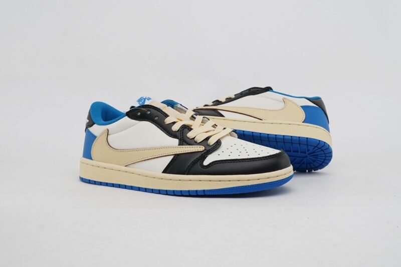 Zapatillas Air Jordan 1 Low Travis Scott NIKE - Imagen 5
