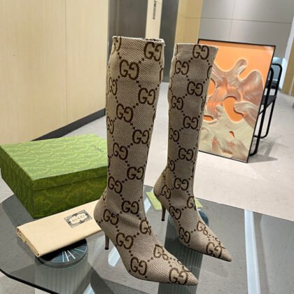 Bota de punto con GG Gucci
