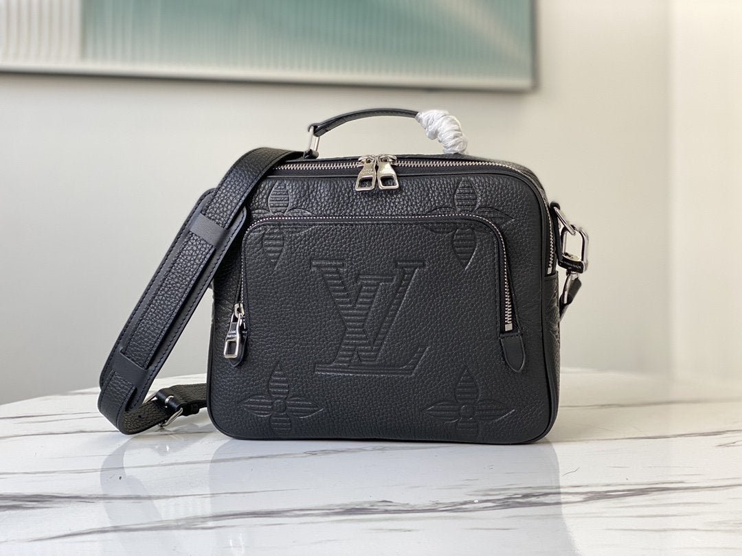 BOLSO FLIGHT CASE Louis Vuitton