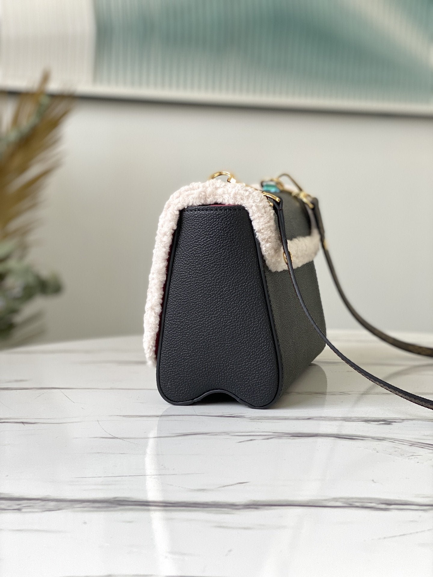 BOLSO TWIST MM Louis Vuitton - Imagen 5