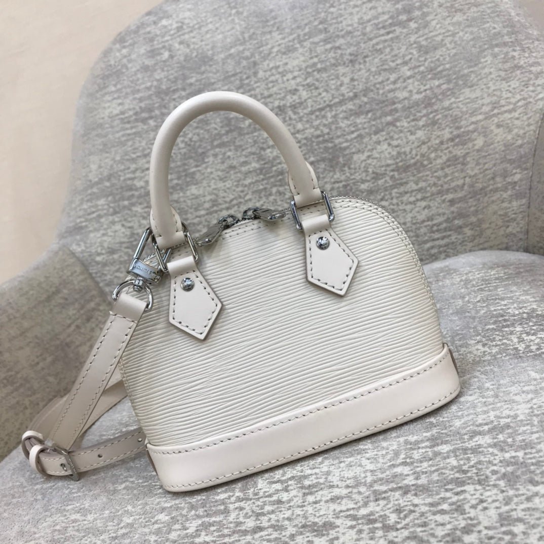 Bolso Nano Alma Louis Vuitton