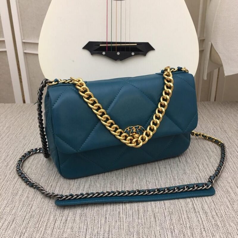 BOLSO CHANEL 19 - Imagen 4
