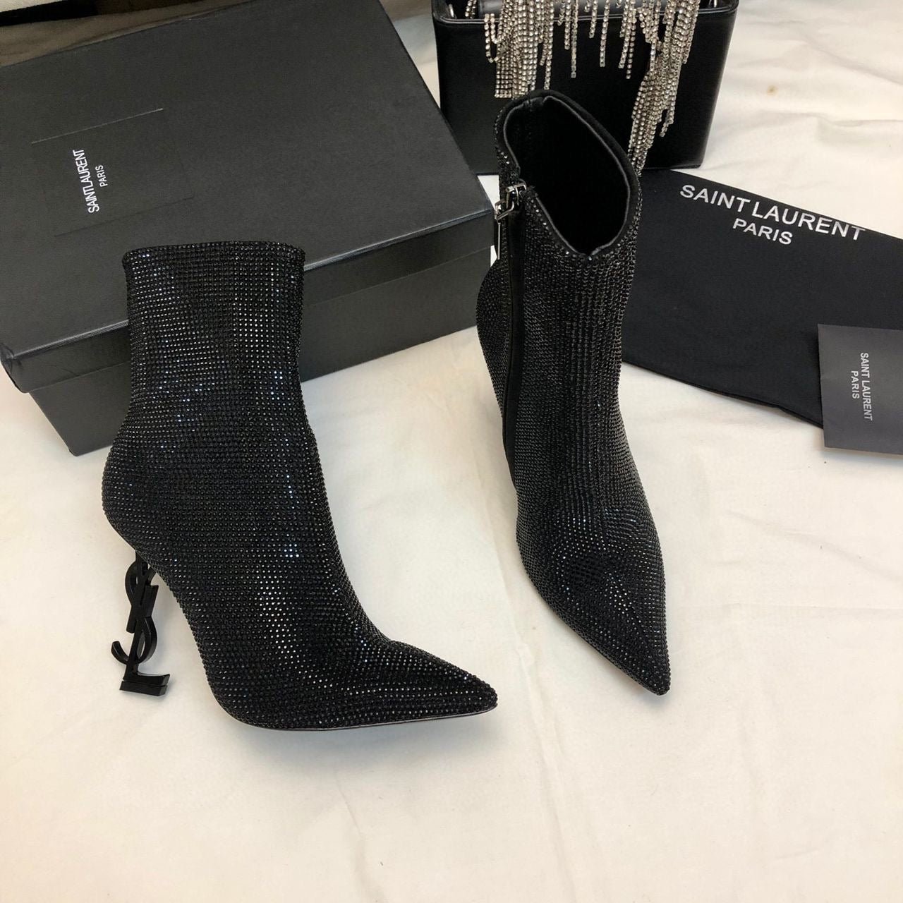 Botines Opyum con tacón YSL