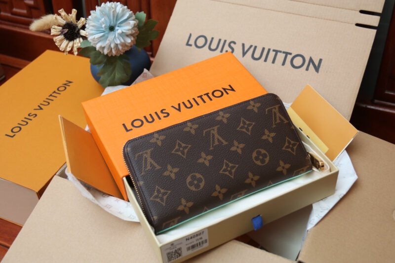 Cartera Zippy Louis Vuitton - Imagen 5