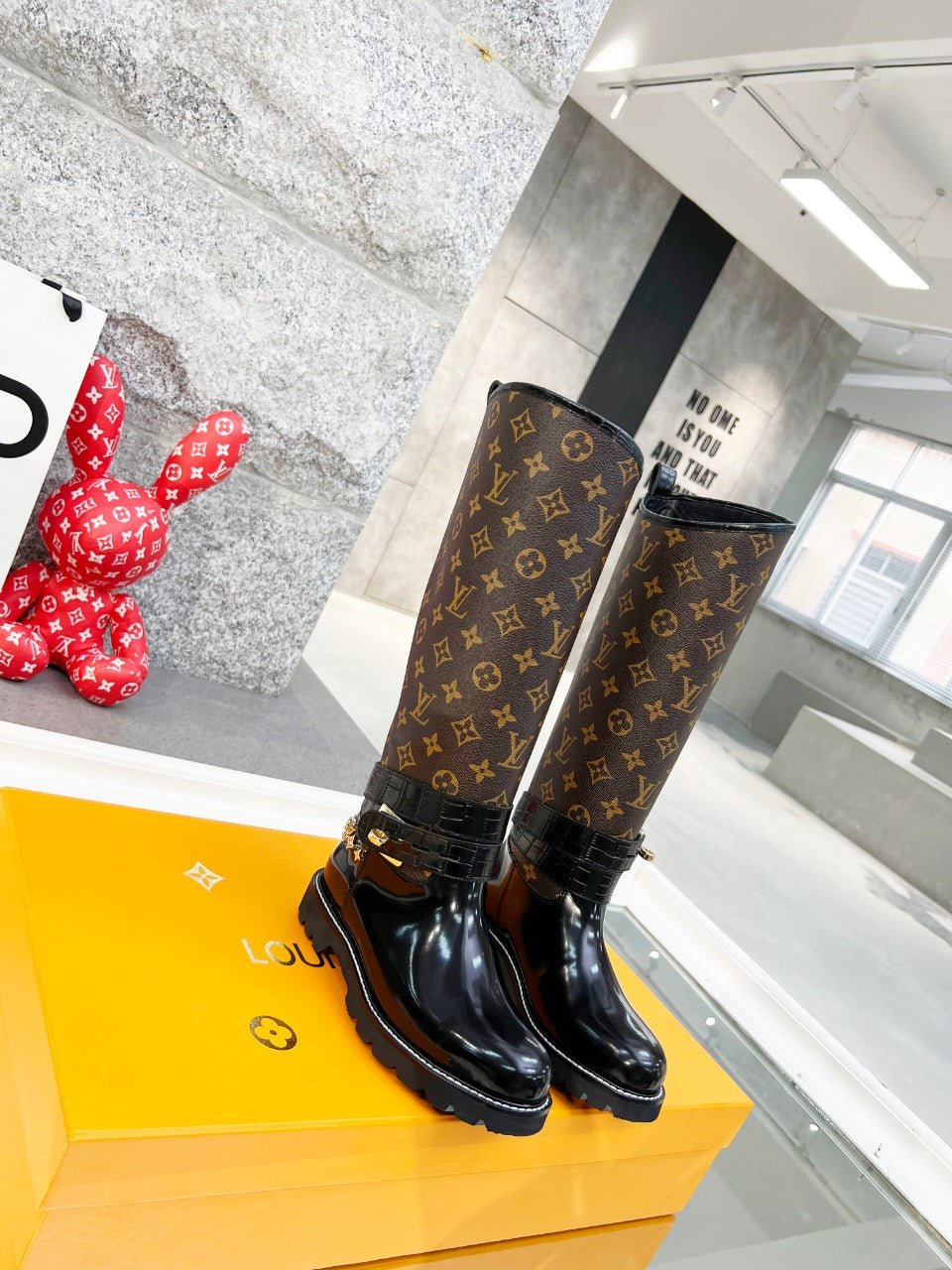 BOTAS DE AGUA METROPOLIS LOUIS VUITTON